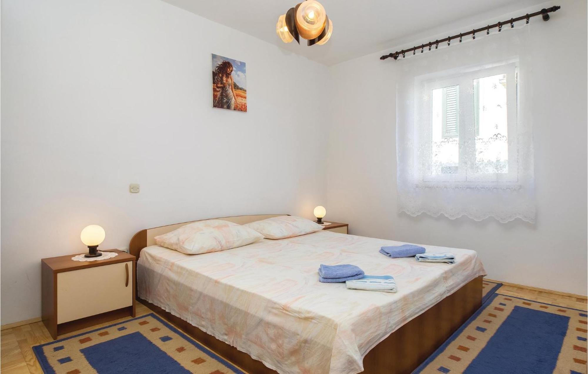 2 Bedroom Amazing Apartment In 苏佩塔尔 外观 照片