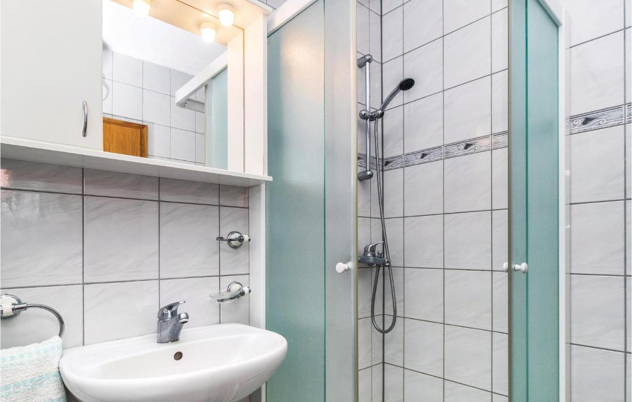 2 Bedroom Amazing Apartment In 苏佩塔尔 外观 照片